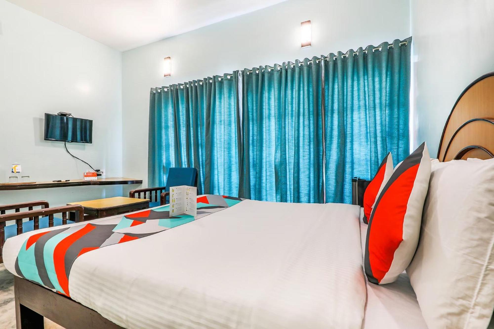 Fabexpress Santhi Inn - 500 Meters From Promenade Beach Puduccseri Kültér fotó
